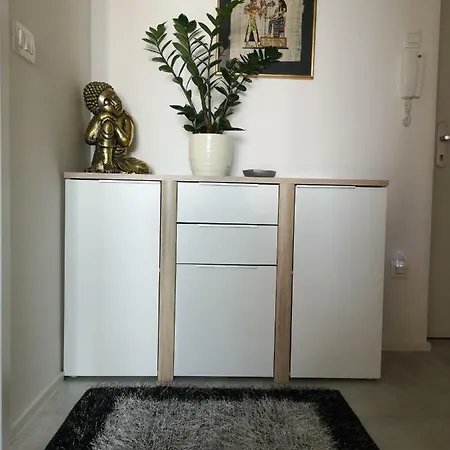 Miro Apartment